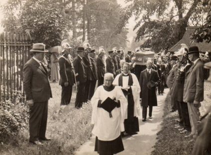 Funeral director