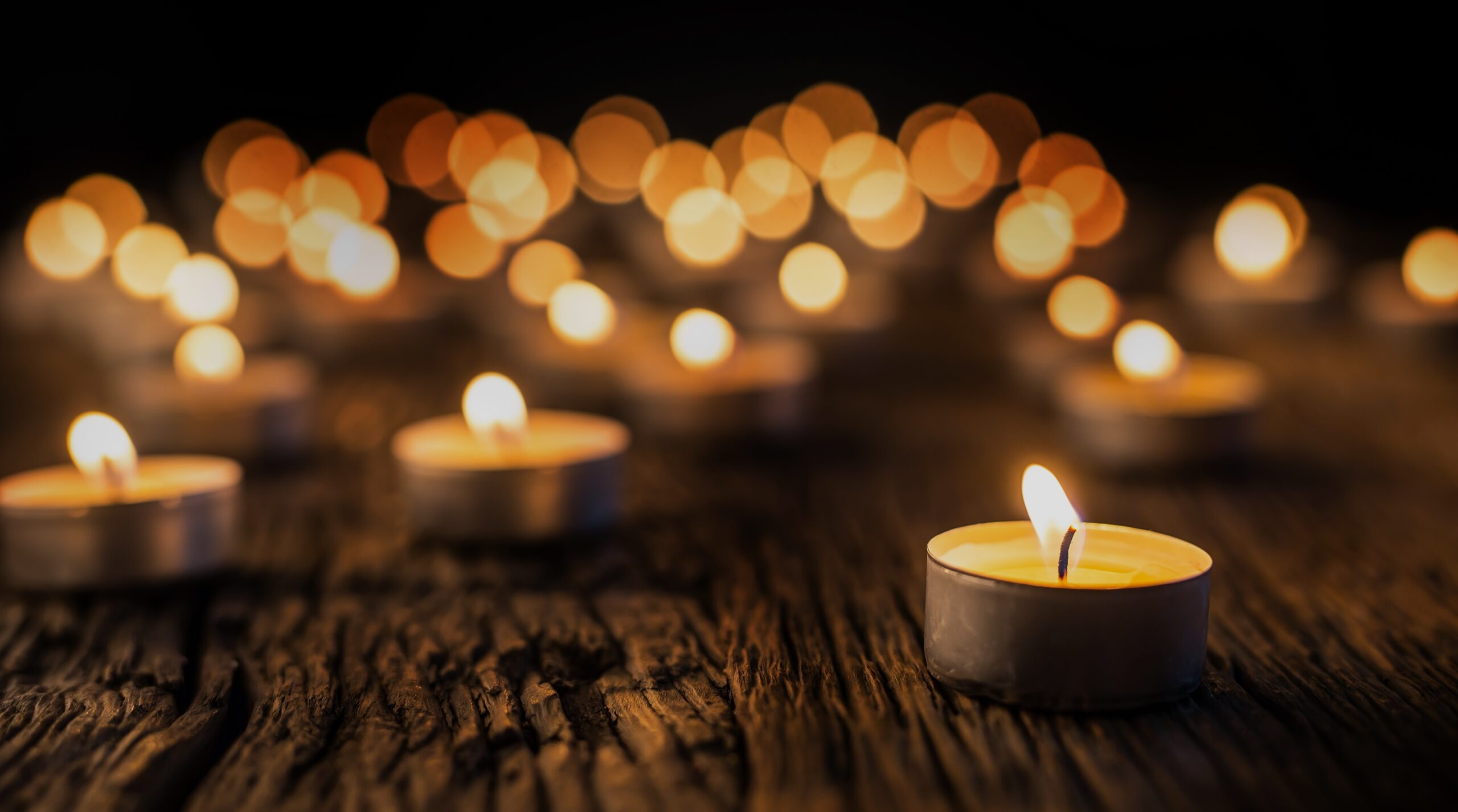 Memorial candles